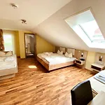 Garni Kleindienst 3*